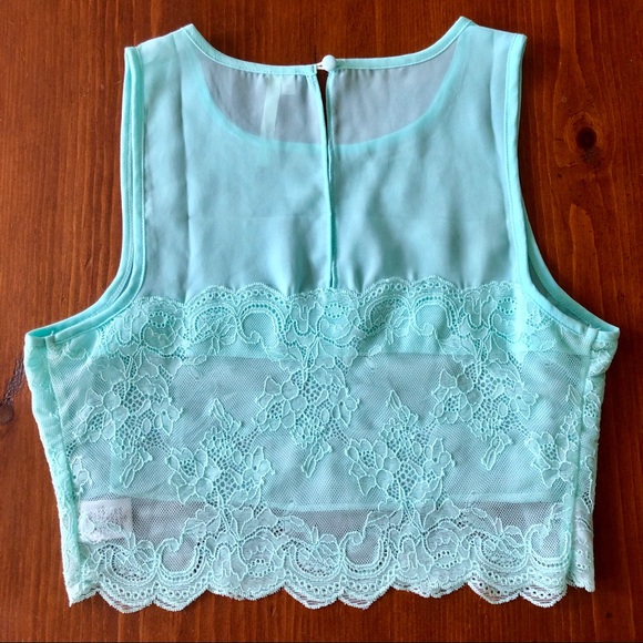 Sheer lace crop top - Picture 2 of 8